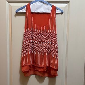 Chic Red and White Patterned Tank Top